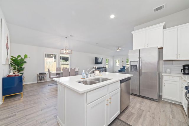 219 Murrieta Lane, Rosharon, TX 77583