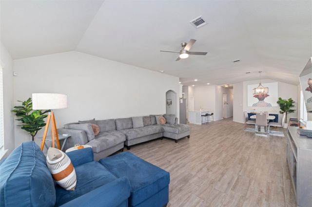 219 Murrieta Lane, Rosharon, TX 77583
