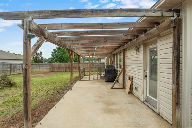 172 Peach Street, Austin, AR 72007