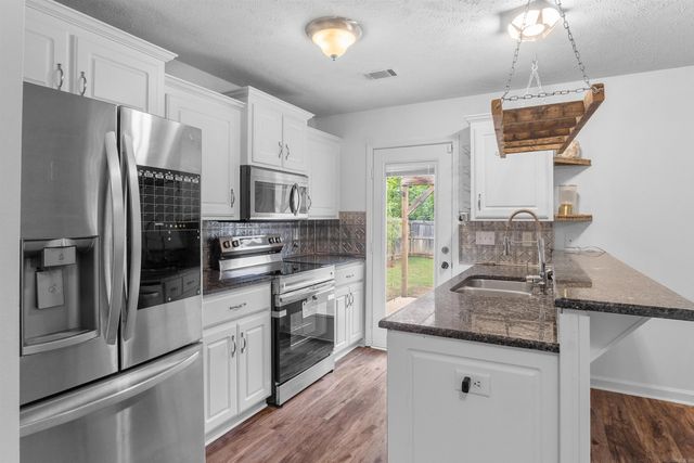 172 Peach Street, Austin, AR 72007