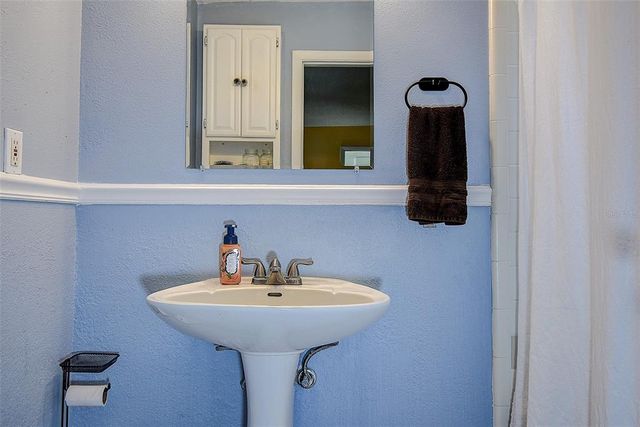 8497 137TH STREET, Seminole, FL 33776