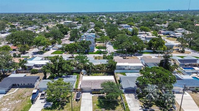 8497 137TH STREET, Seminole, FL 33776