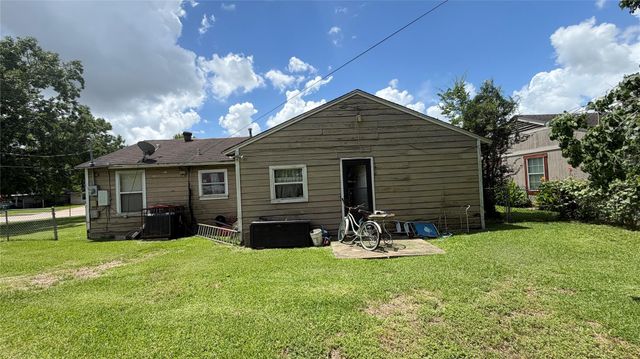5047 Idaho Street, Houston, TX 77021