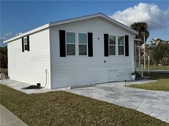 19681 Summerlin RD 217, Fort Myers, FL 33908