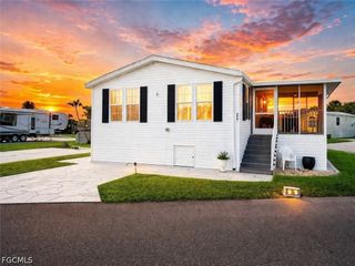 19681 Summerlin RD 217, Fort Myers, FL 33908