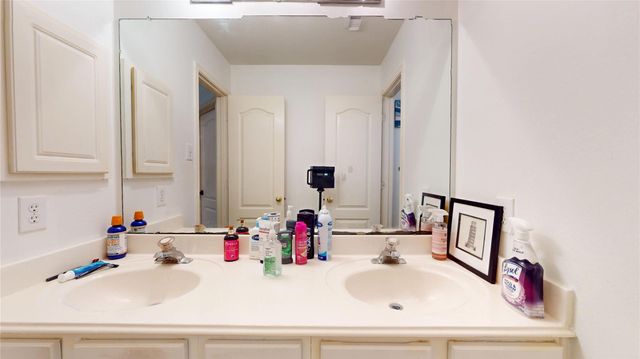3310 Aspenbrook Ct Court, Pearland, TX 77581