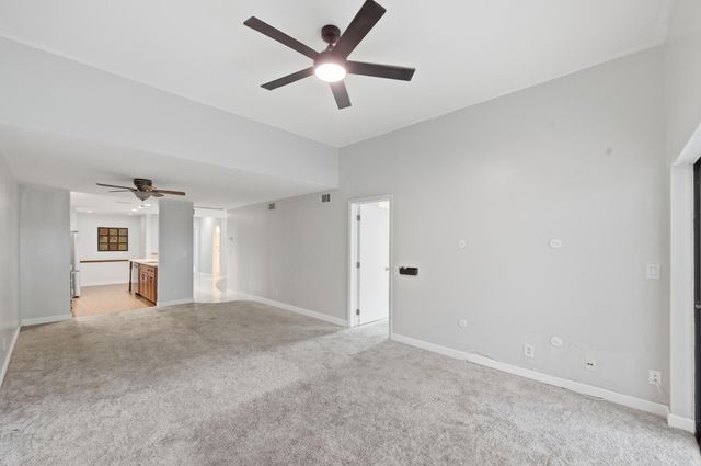 1097 NW 98th Terrace 110, Pembroke Pines, FL 33024