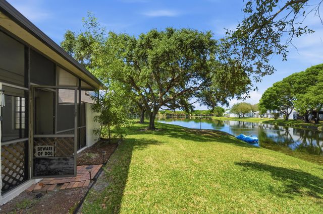 1097 NW 98th Terrace 110, Pembroke Pines, FL 33024