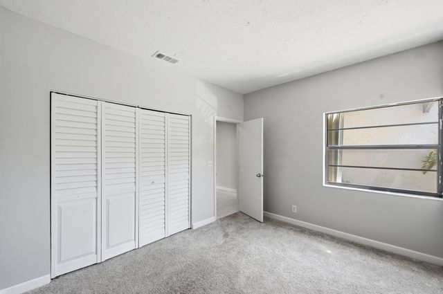 1097 NW 98th Terrace 110, Pembroke Pines, FL 33024