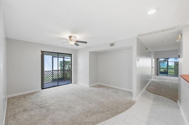 1097 NW 98th Terrace 110, Pembroke Pines, FL 33024