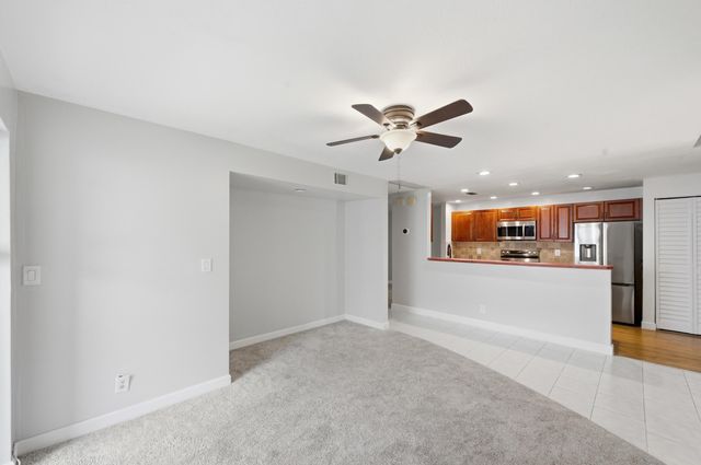 1097 NW 98th Terrace 110, Pembroke Pines, FL 33024