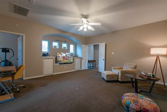 110 S Longsford Circle, The Woodlands, TX 77382