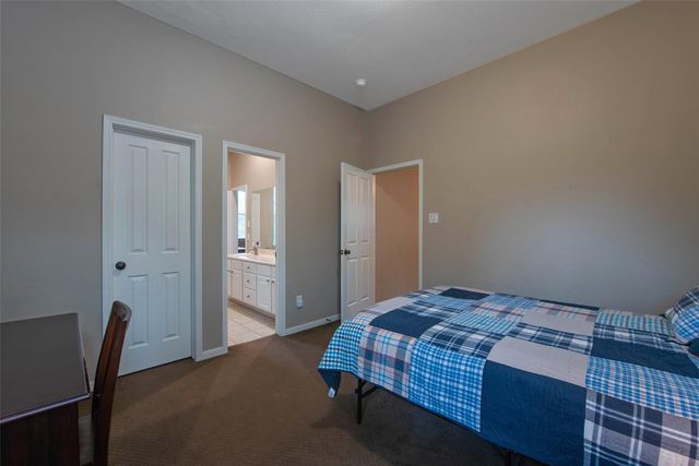 110 S Longsford Circle, The Woodlands, TX 77382