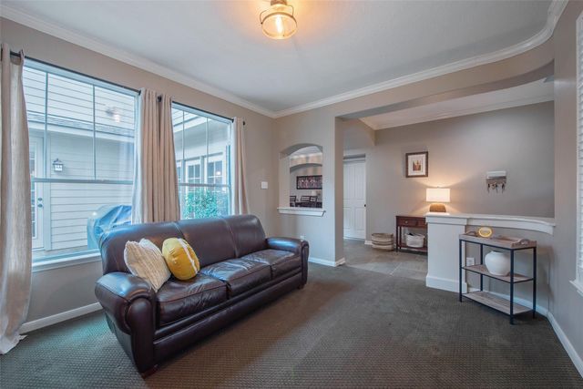 110 S Longsford Circle, The Woodlands, TX 77382