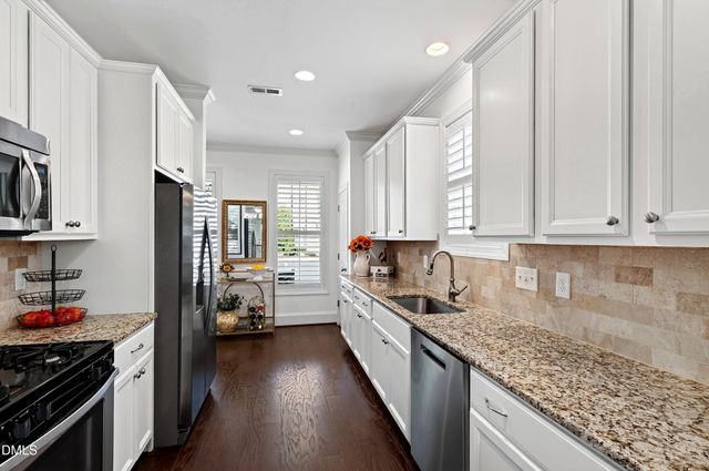 528 Ledbetter Court, Raleigh, NC 27608