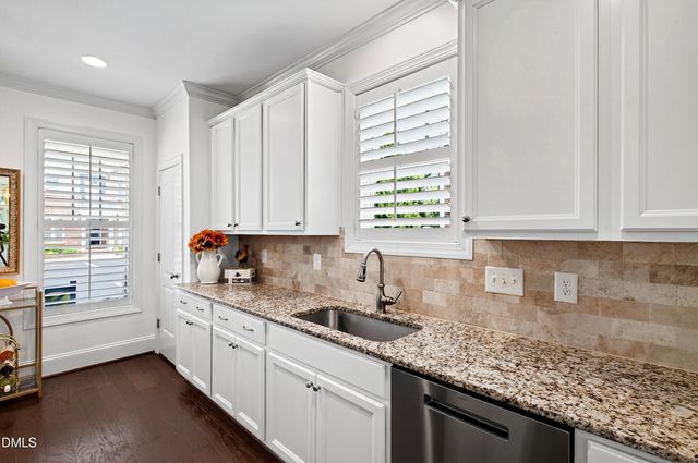 528 Ledbetter Court, Raleigh, NC 27608