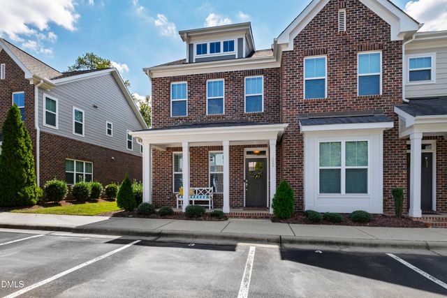 528 Ledbetter Court, Raleigh, NC 27608