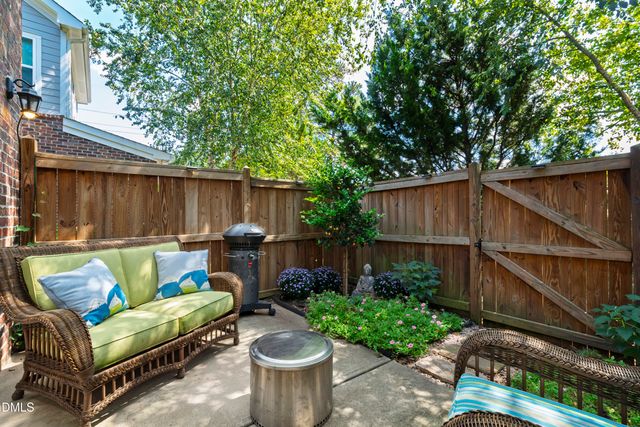 528 Ledbetter Court, Raleigh, NC 27608