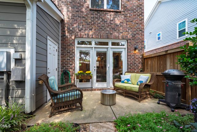 528 Ledbetter Court, Raleigh, NC 27608