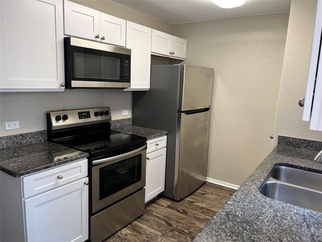208 Samuel Boulevard 2-N, Coppell, TX 75019