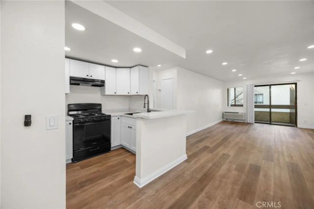 600 W 3rd Street B205, Santa Ana, CA 92701