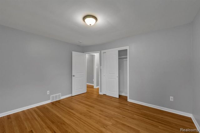 9458 Marion Crescent, Redford, MI 48239
