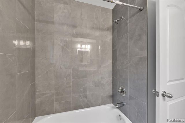 9458 Marion Crescent, Redford, MI 48239