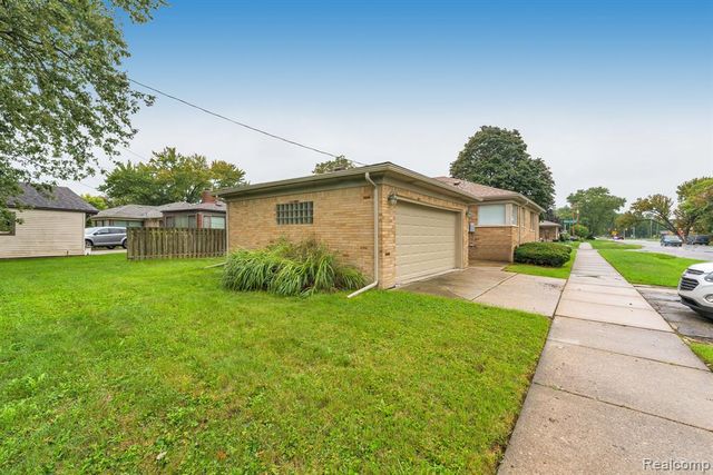 9458 Marion Crescent, Redford, MI 48239