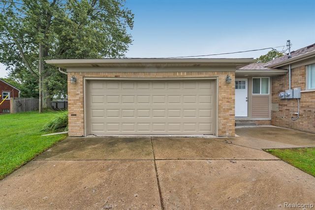 9458 Marion Crescent, Redford, MI 48239