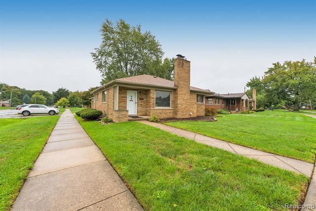 9458 Marion Crescent, Redford, MI 48239