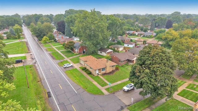 9458 Marion Crescent, Redford, MI 48239