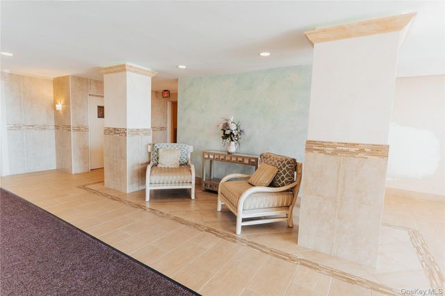1 East Broadway 4B, Long Beach, NY 11561