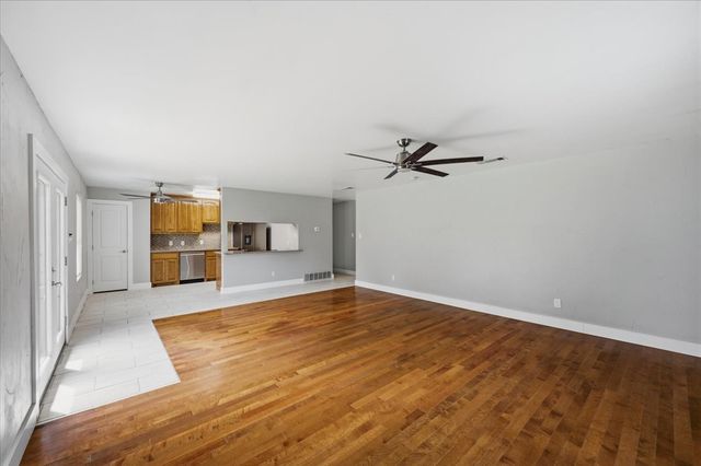 7220 Windhaven Road, North Richland Hills, TX 76182