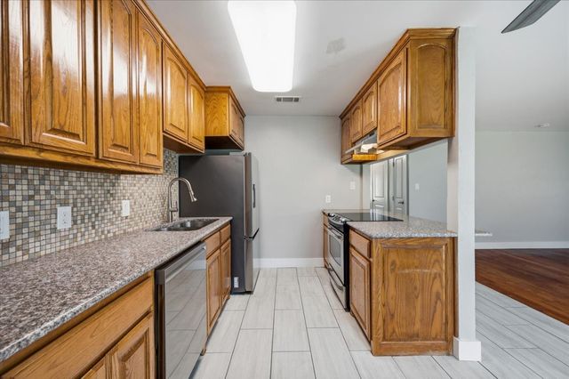 7220 Windhaven Road, North Richland Hills, TX 76182