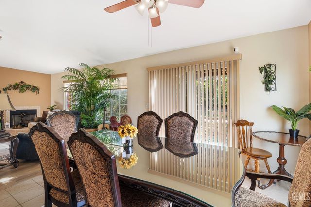 13120 Game Set Way, Bakersfield, CA 93306