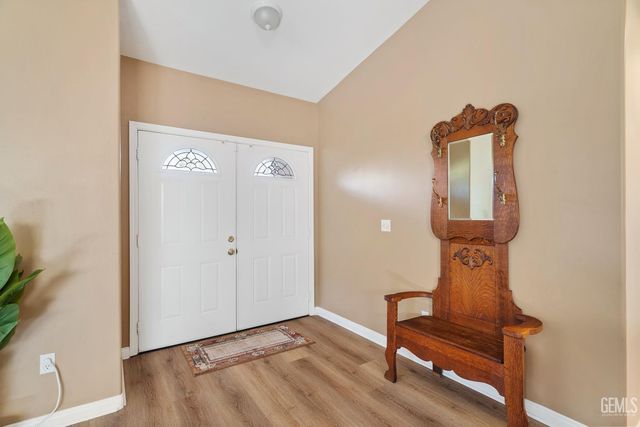 13120 Game Set Way, Bakersfield, CA 93306