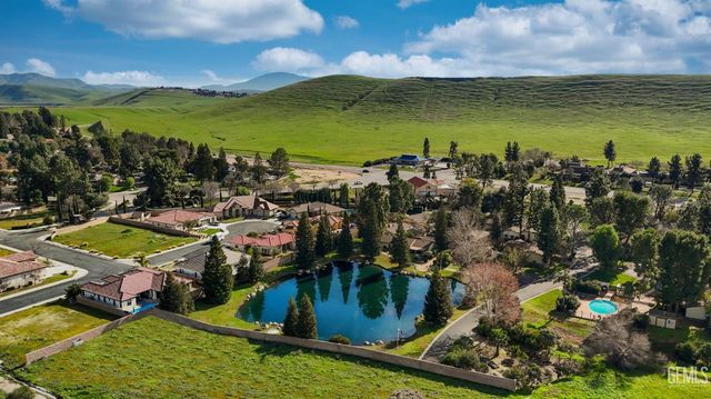 13120 Game Set Way, Bakersfield, CA 93306