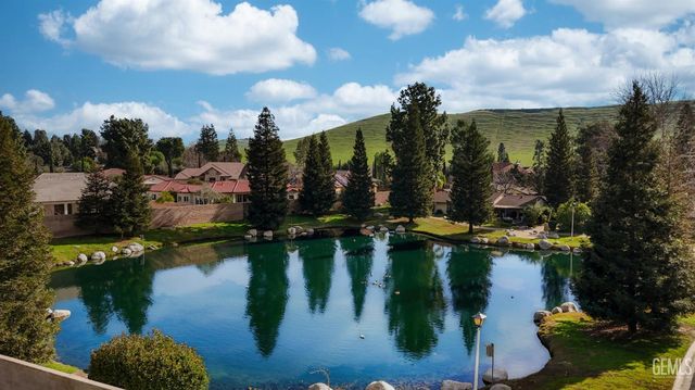 13120 Game Set Way, Bakersfield, CA 93306