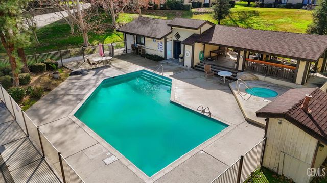 13120 Game Set Way, Bakersfield, CA 93306