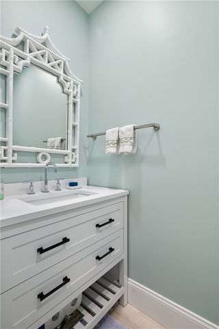 342 Boulevard Boulevard 2A, Middletown, RI 02842