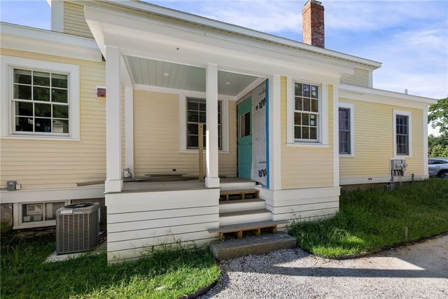 342 Boulevard Boulevard 2A, Middletown, RI 02842