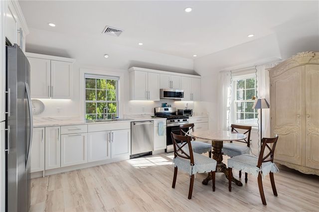 342 Boulevard Boulevard 2A, Middletown, RI 02842