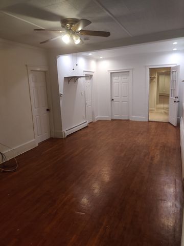 53 7th St 1, Lowell, MA 01850