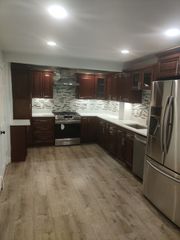 53 7th St 1, Lowell, MA 01850