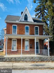 164 HAMILTON AVE, Waynesboro, PA 17268