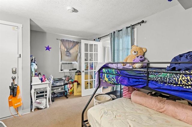 379 Manchester Street, Manchester, NH 03103