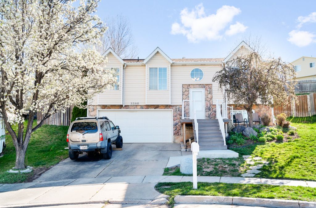 3380 N 925 E, Layton, UT 84040
