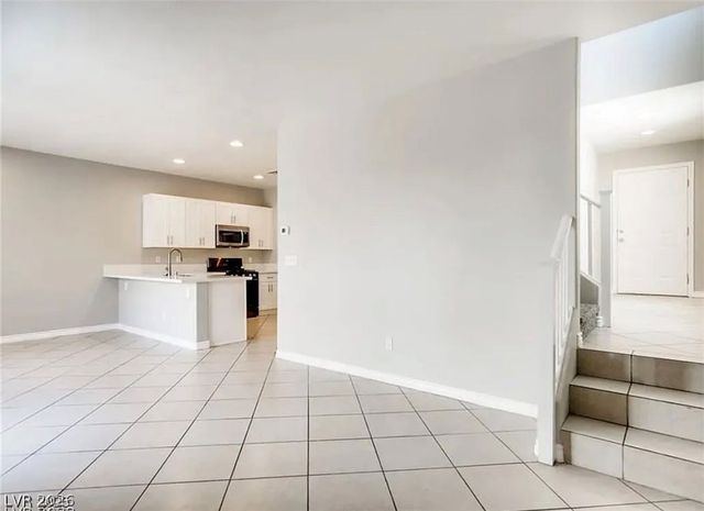 227 Charming Court, Henderson, NV 89052