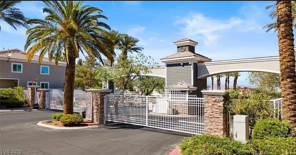 227 Charming Court, Henderson, NV 89052