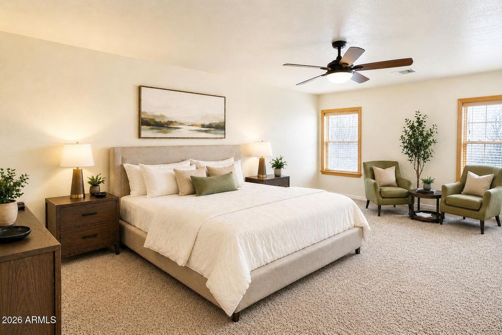Image 13 of property listing at 640 S MOUNTAIN PINES Avenue, Show Low, AZ 85901